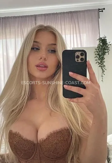 Escorts Sunshine Coast Caitlyn — 2