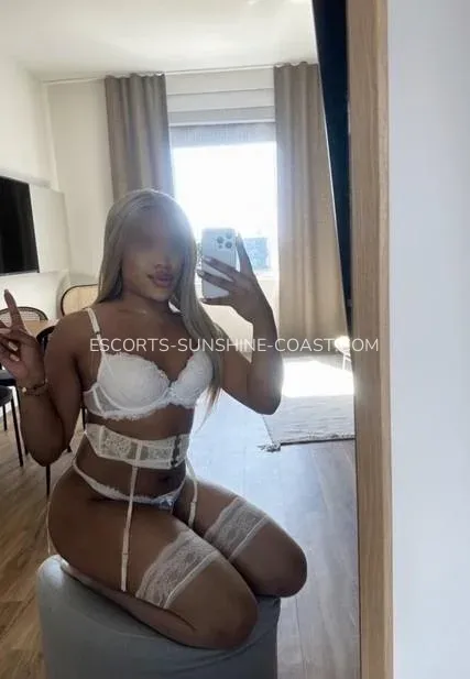 Escorts Sunshine Coast Karina — 1