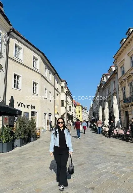 Escorts Sunshine Coast Ellen — 1