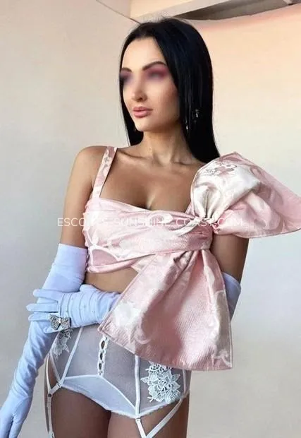 Escorts Sunshine Coast Erika — 2