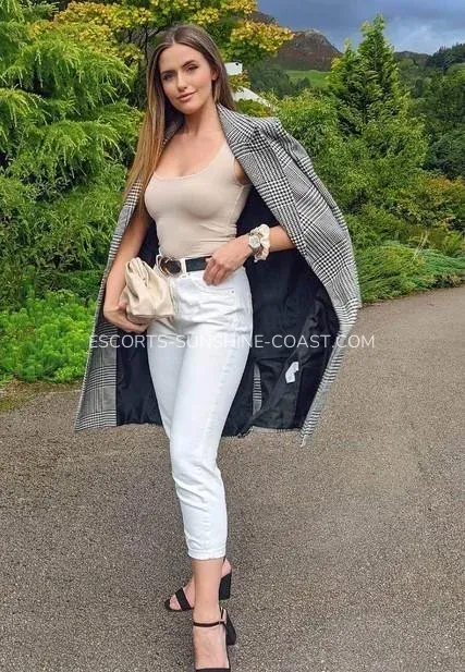 Escorts Sunshine Coast Jennifer — 1