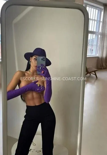 Escorts Sunshine Coast Adrianna — 3