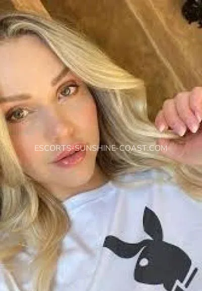 Escorts Sunshine Coast Charlotte — 1