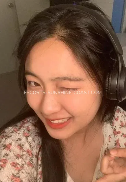 Escorts Sunshine Coast Ellen — 3