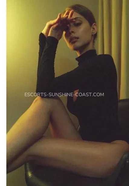 Escorts Sunshine Coast Louise — 3