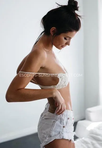 Escorts Sunshine Coast Fabricia — 4