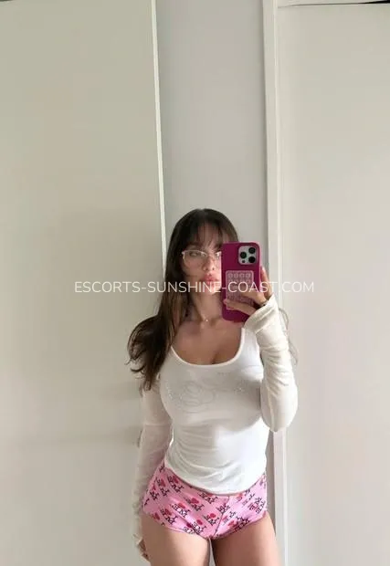Escorts Sunshine Coast Atocha — 2