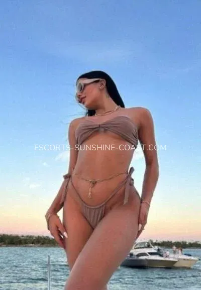Escorts Sunshine Coast Madison — 3